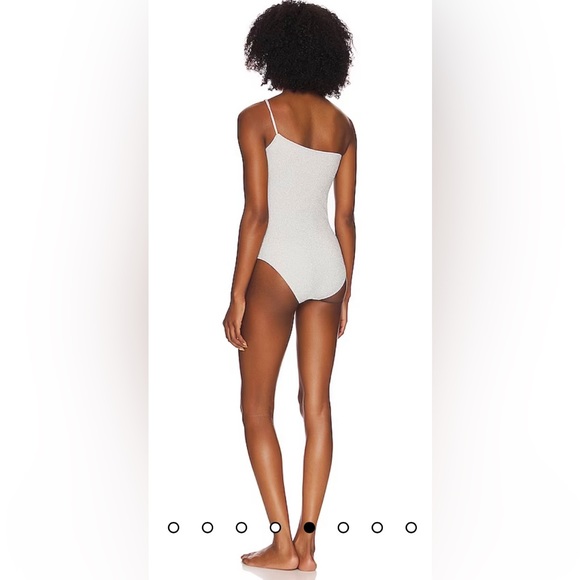 Good American 90’s Hot Shoulder One Piece in Black - Picture 3 of 8